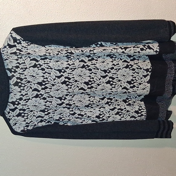 NEW DOLCEZZA Embellished Lace Striped Art To Wear Button Down L - Picture 8 of 8